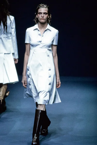 Look 30